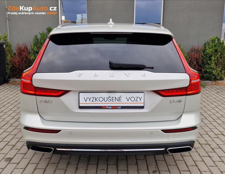 Volvo V60 9