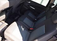 Ford Galaxy 18