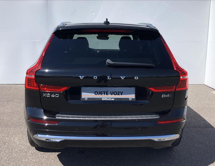 Volvo XC60 8