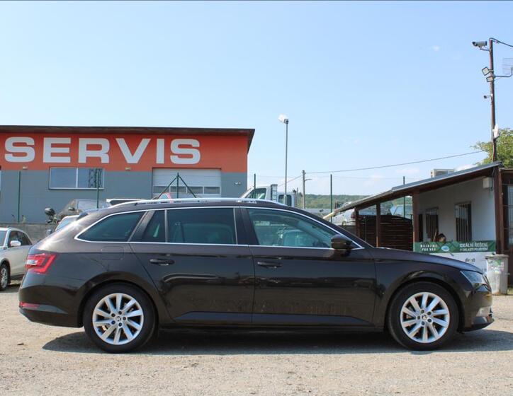 Škoda Superb 4