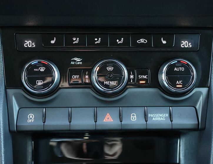 Škoda Karoq 24