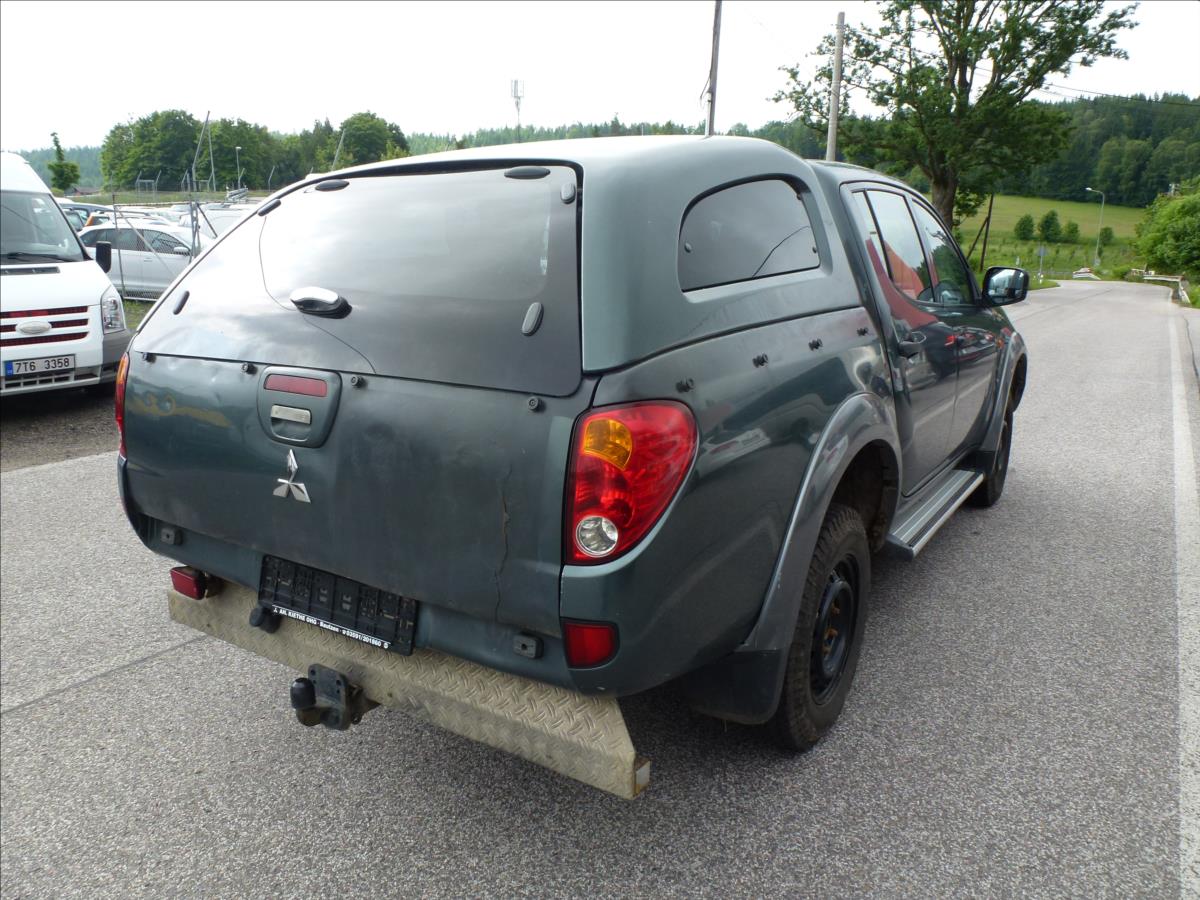 Mitsubishi L200