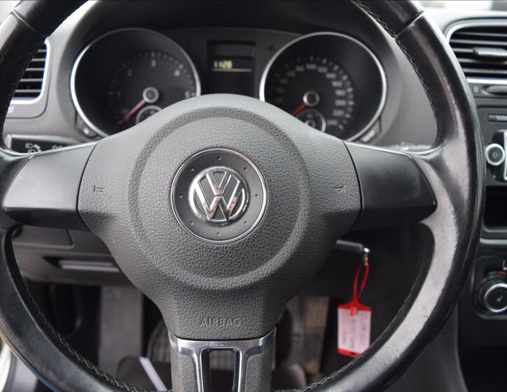 Volkswagen Golf 29