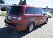 Chrysler Town & Country 4