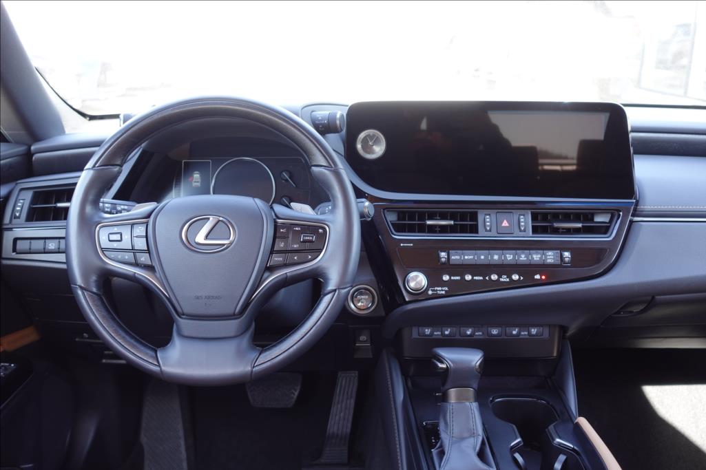 Lexus ES 300h