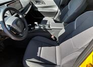 Toyota Prius 6