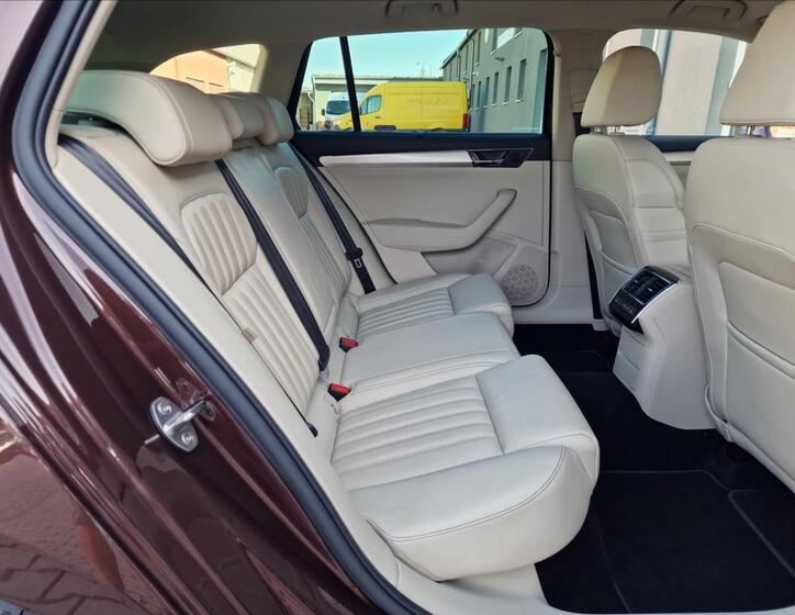 Škoda Superb 15