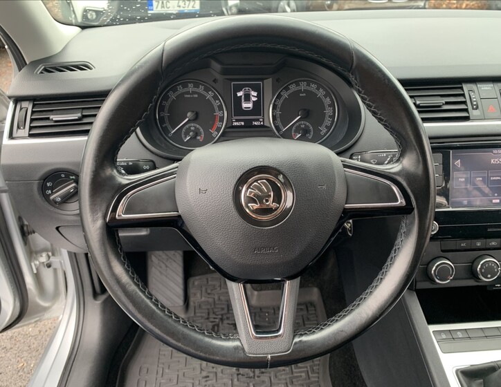 Škoda Octavia 10