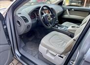 Audi Q7 11