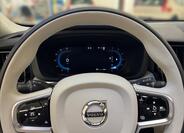 Volvo XC60 8