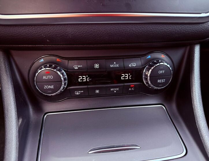 Mercedes-Benz CLA 22