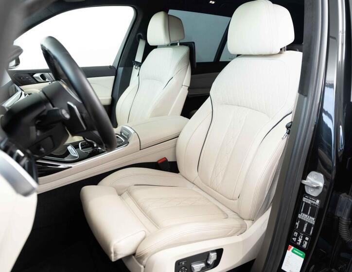 BMW X7 18