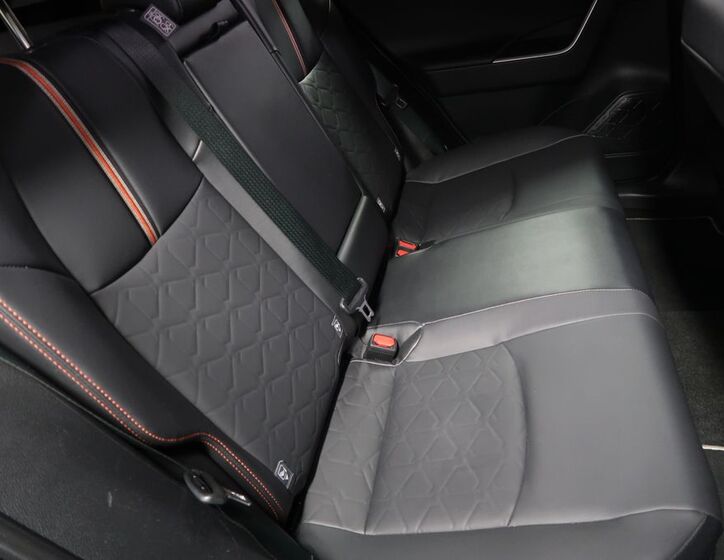 Toyota RAV4 13
