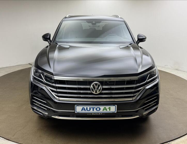 Volkswagen Touareg 2