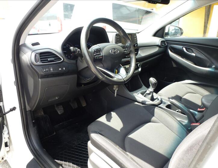 Hyundai i30 15