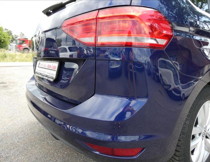 Volkswagen Touran 10