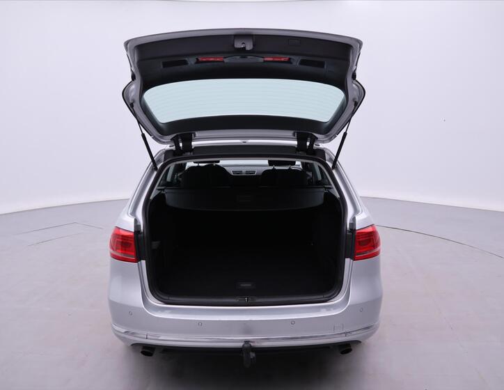 Volkswagen Passat 9