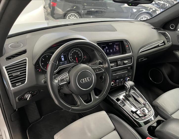 Audi Q5 6