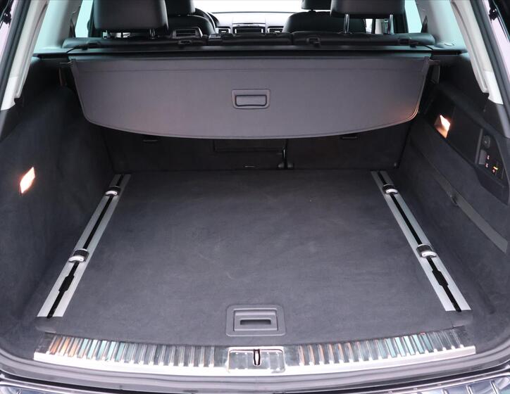 Volkswagen Touareg 10
