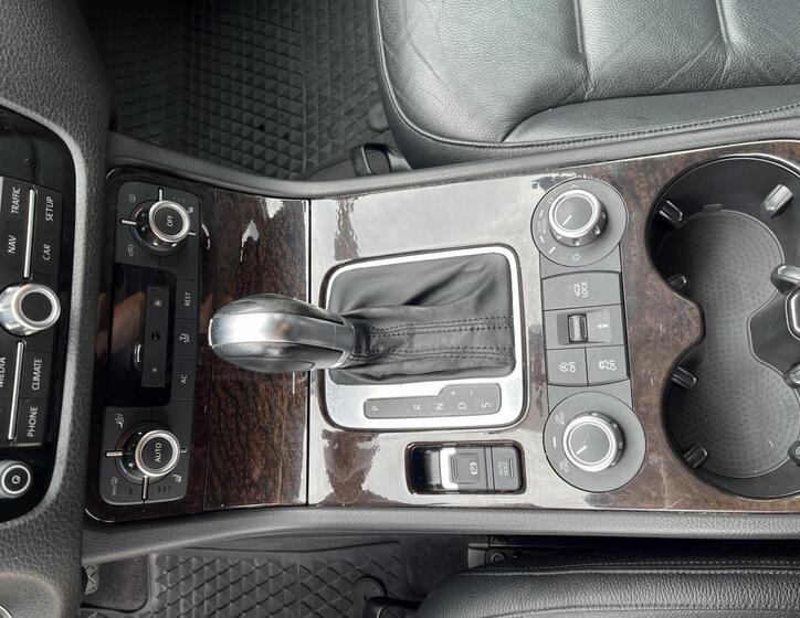 Volkswagen Touareg 21