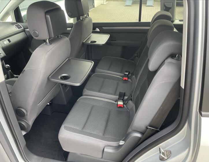 Volkswagen Touran 11