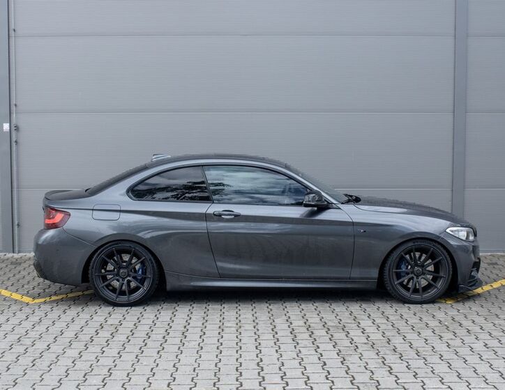 BMW Řada 2 4