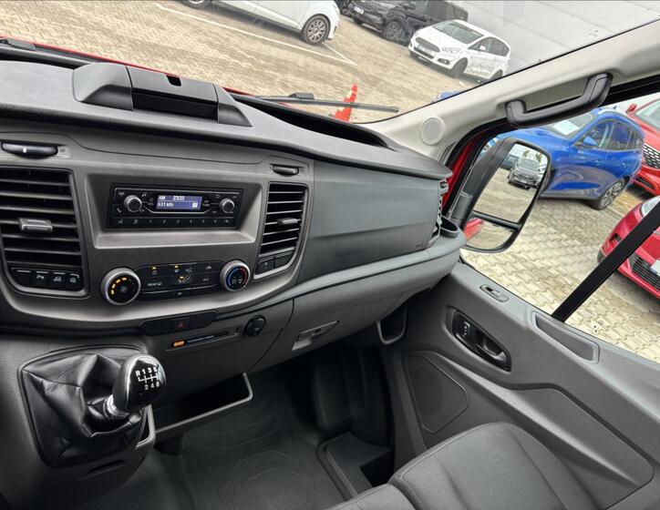 Ford Transit 33