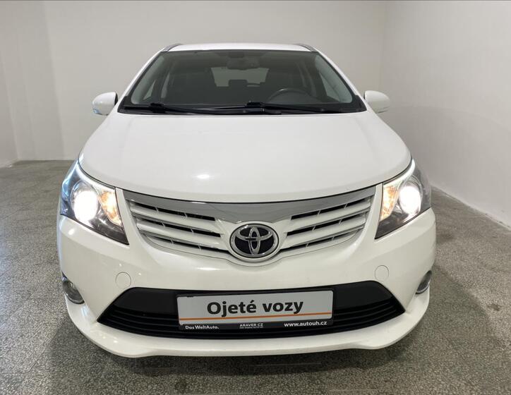 Toyota Avensis 4