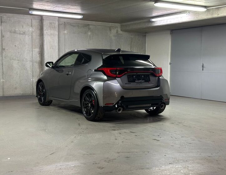 Toyota Yaris 7
