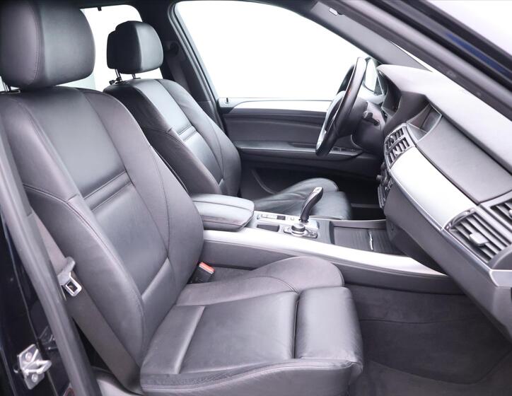 BMW X5 12