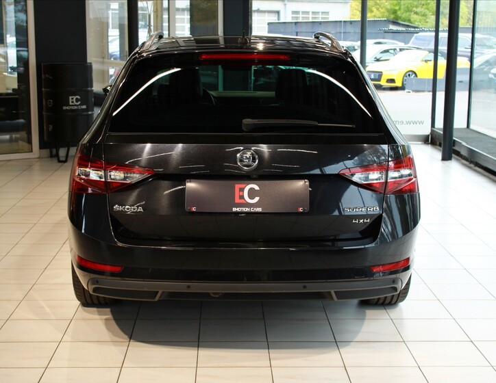 Škoda Superb 5