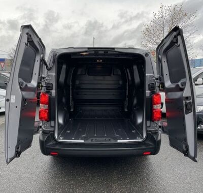 Toyota ProAce 6