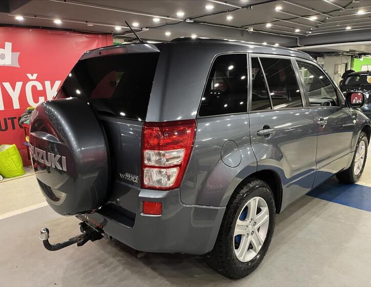 Suzuki Grand Vitara 7