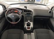 Peugeot 5008 8