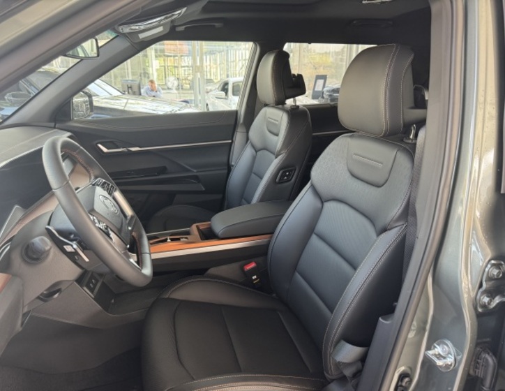 SsangYong Torres 8