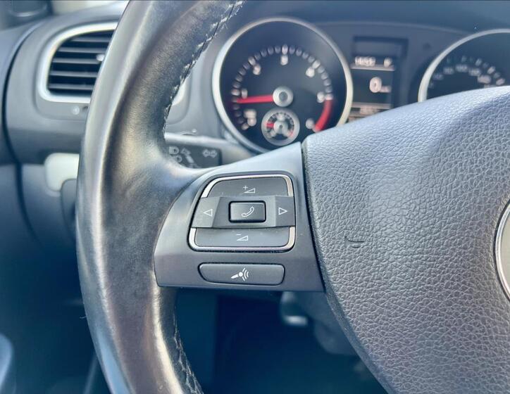 Volkswagen Golf 27