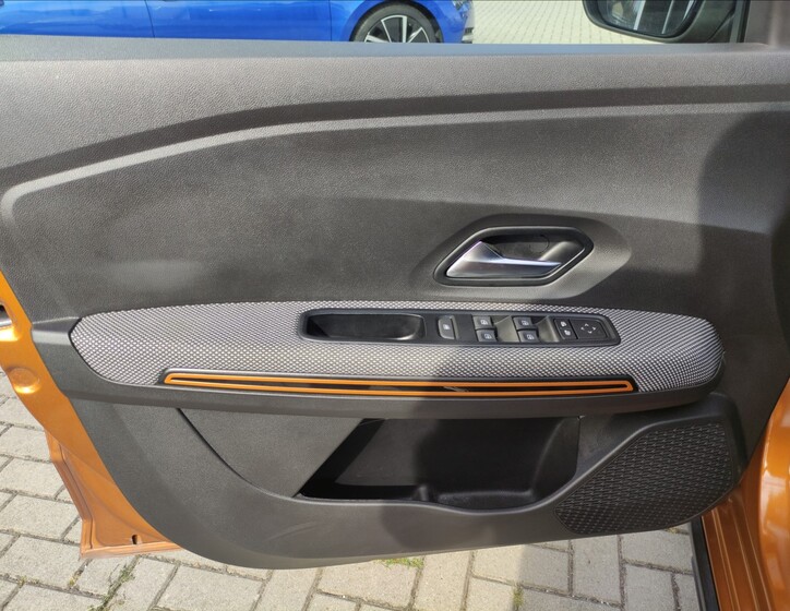 Dacia Sandero 8