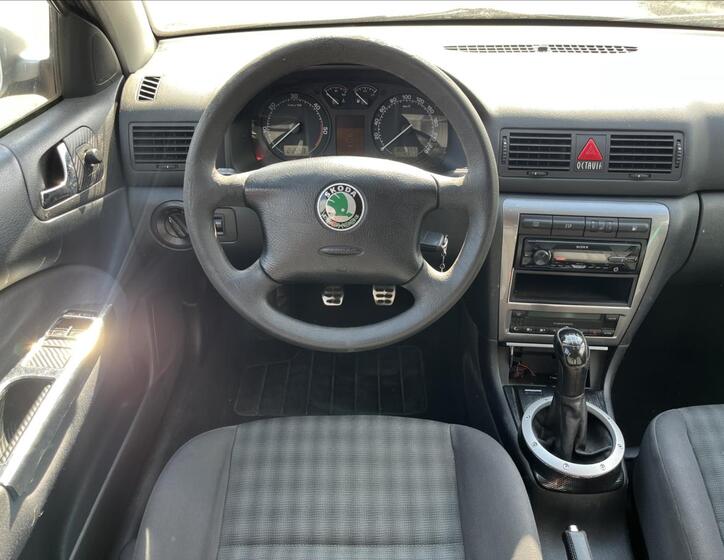 Škoda Octavia 14