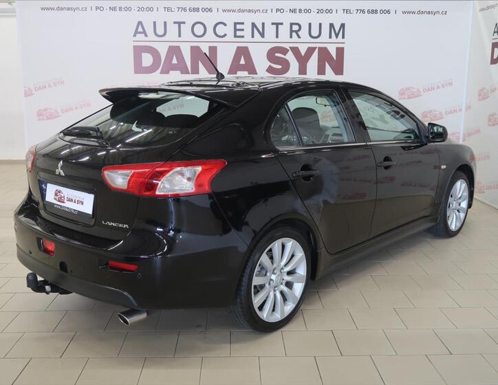 Mitsubishi Lancer 4