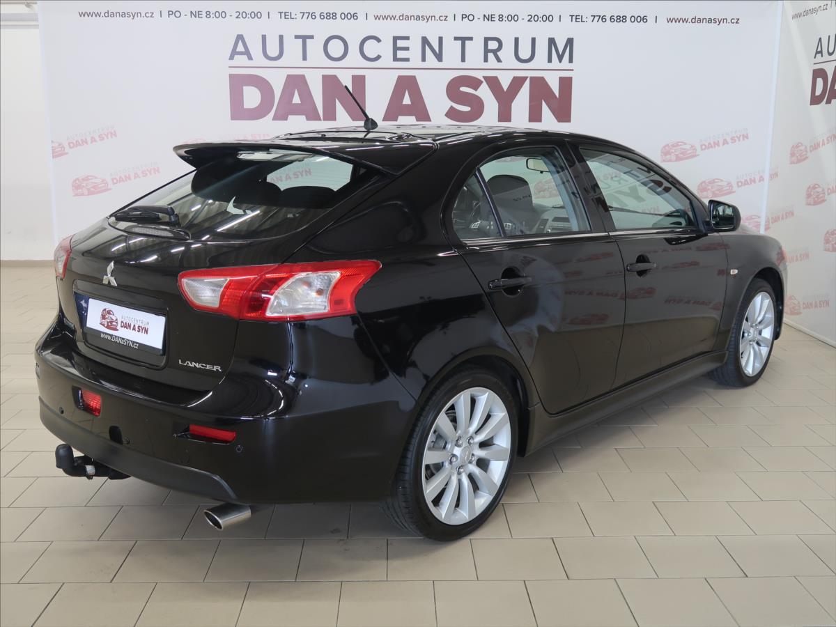 Mitsubishi Lancer