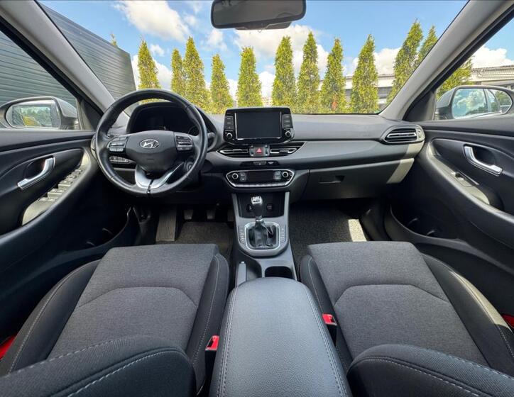 Hyundai i30 14