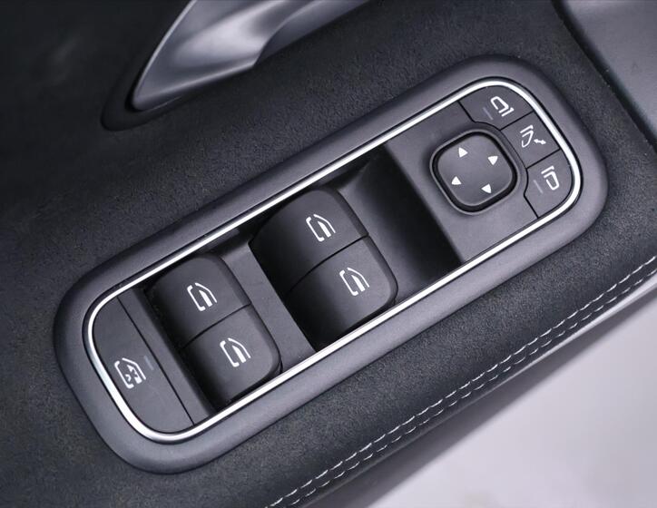 Mercedes-Benz CLA 18