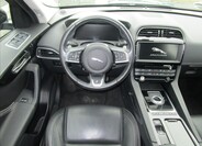 Jaguar F-Pace 10
