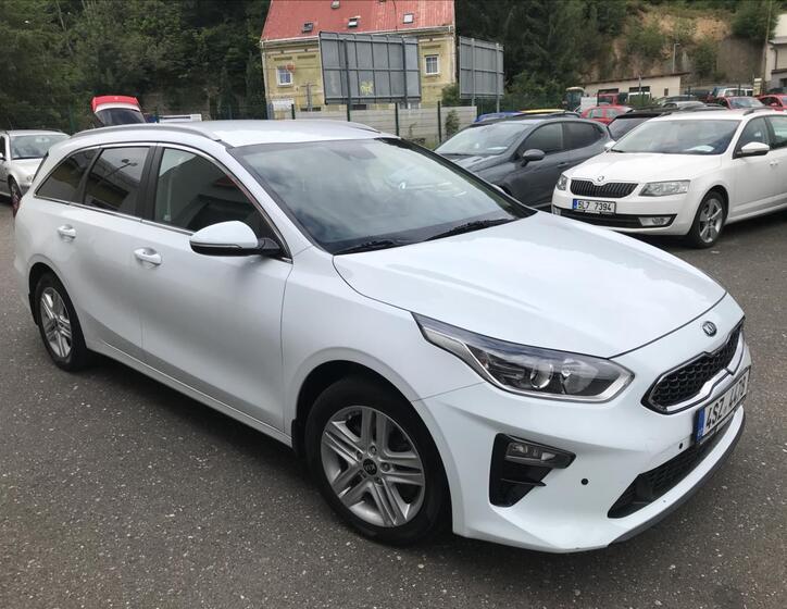 KIA Ceed 5