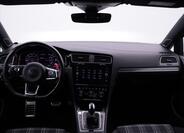 Volkswagen Golf 32