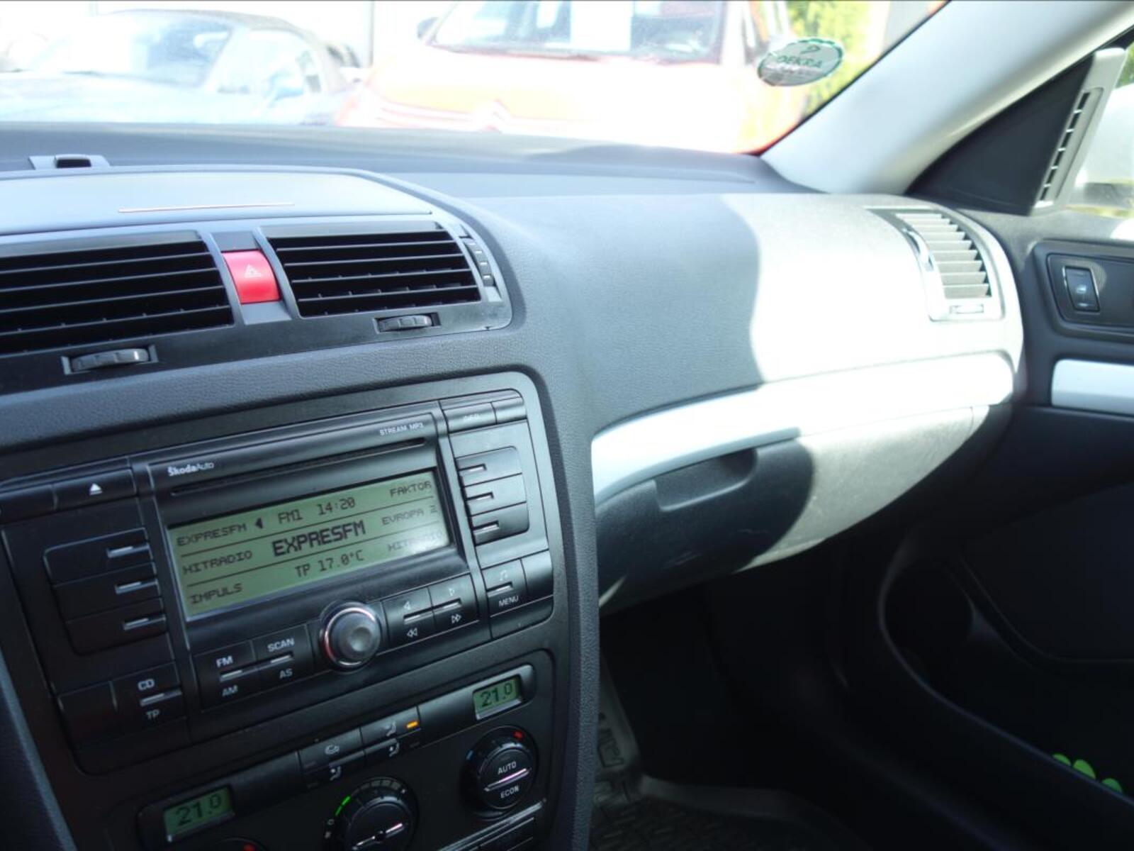 Škoda Octavia 28