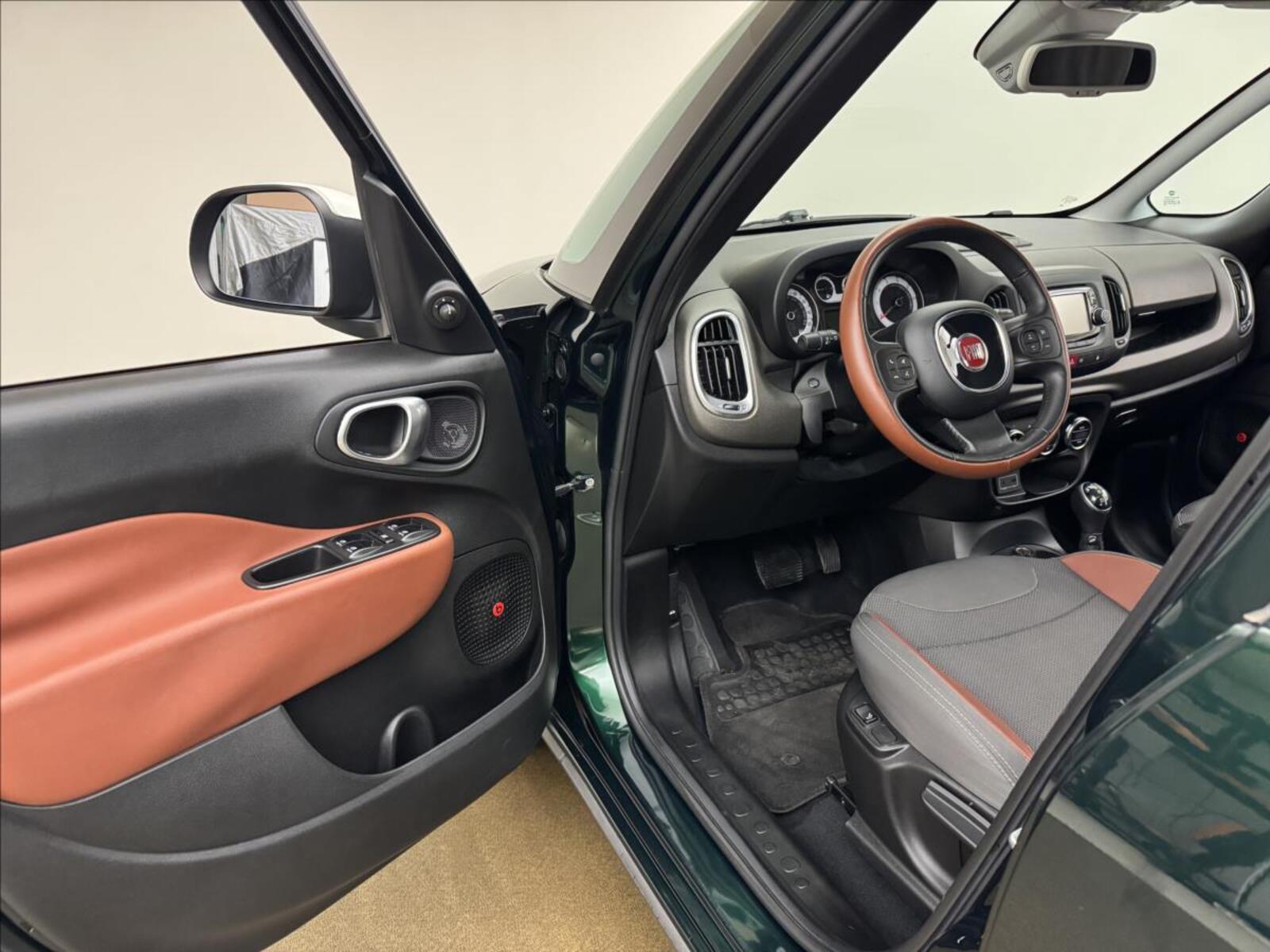Fiat 500L 19