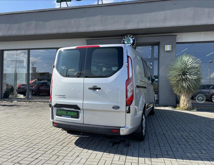 Ford Transit 5