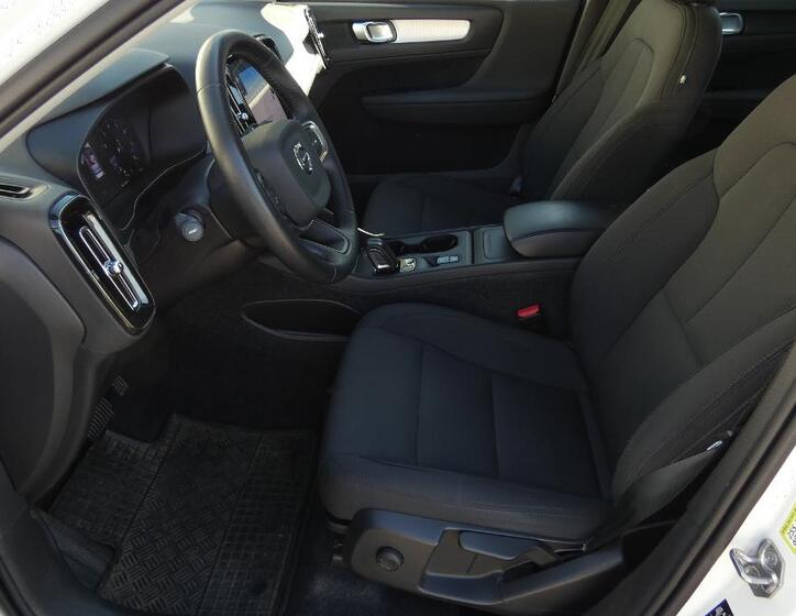 Volvo XC40 17