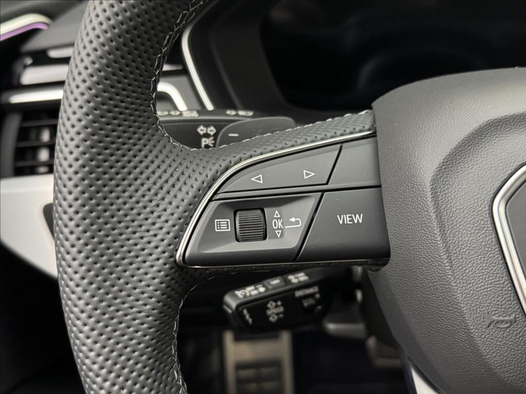Audi A4 10